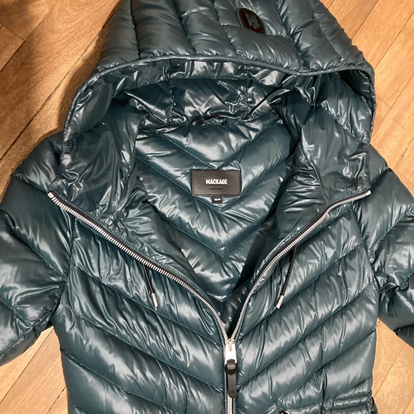 Mackage Arita coat worn 2-3 times in perfect condition. - Picture 4 of 7